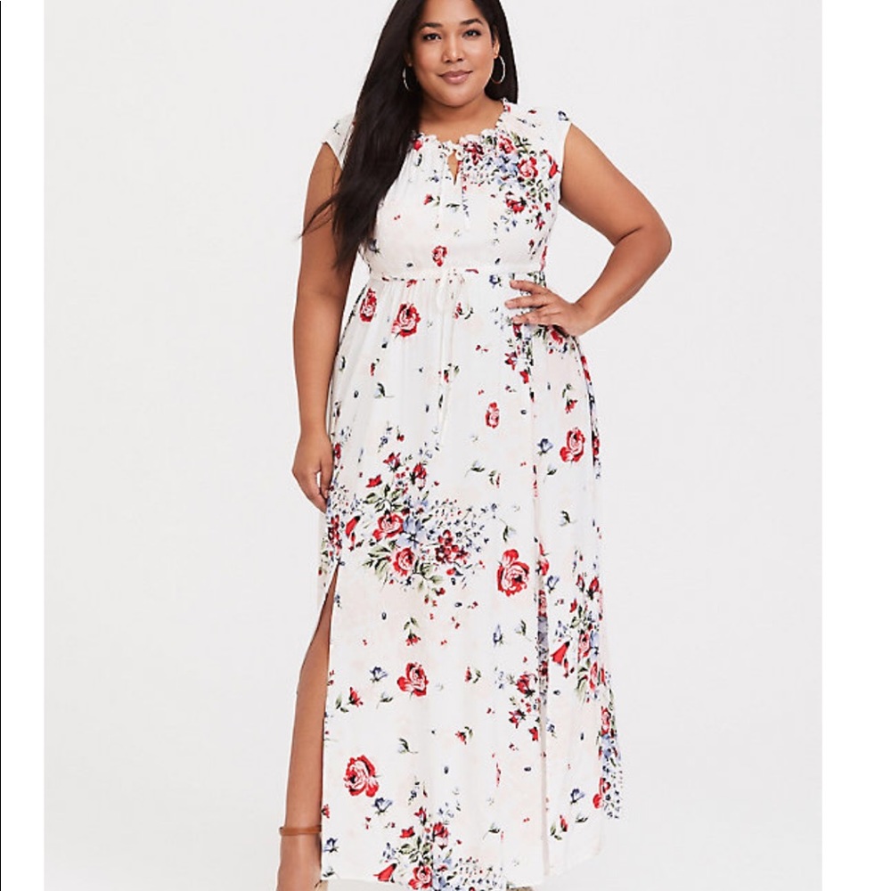 IVORY FLORAL CHALLIS MAXI DRESS